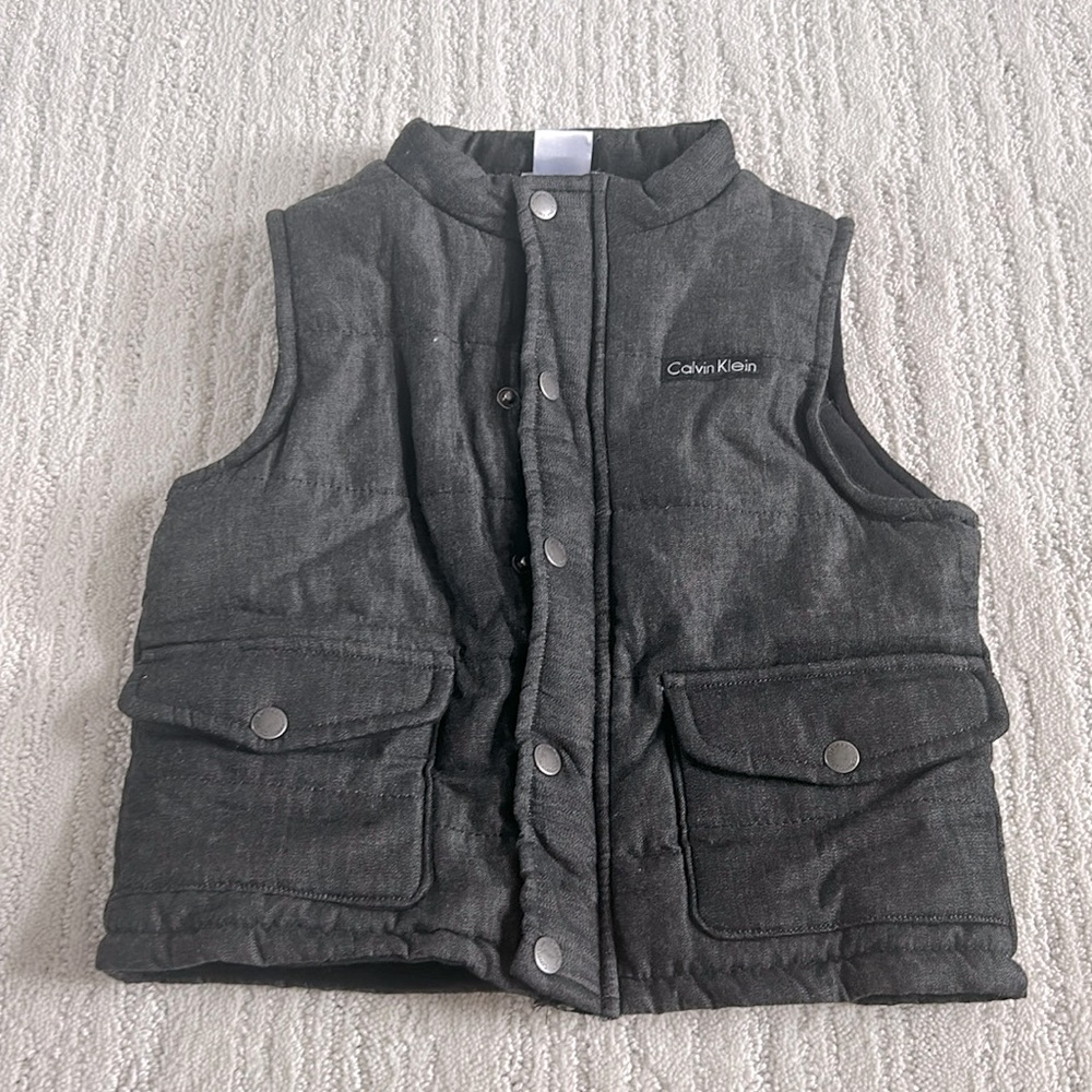 24 month - 2T Calvin Klein puffer vest grey excellent condition